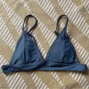 ✌️2/$10✌️Zaful Slate Blue Triangle Bikini Top
